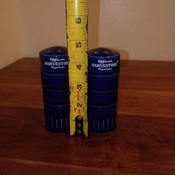 1960s AO SMITH Blue Harvestore Silo Salt & Pepper Shakers *Rare* - Picture 8 of 9